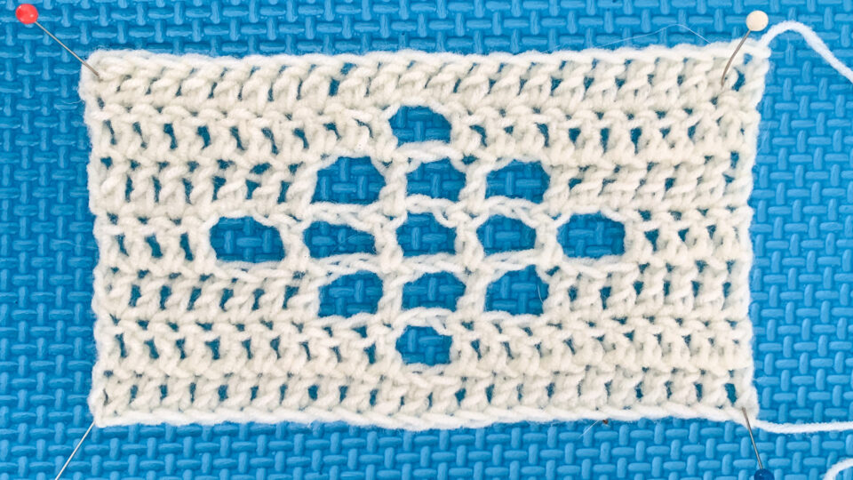 filet crochet diamond swatch